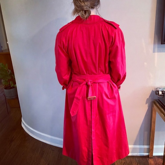 Burberry Trench in Beautiful Condition, Red Size US 8 / UK 10 - Picture 4 of 11